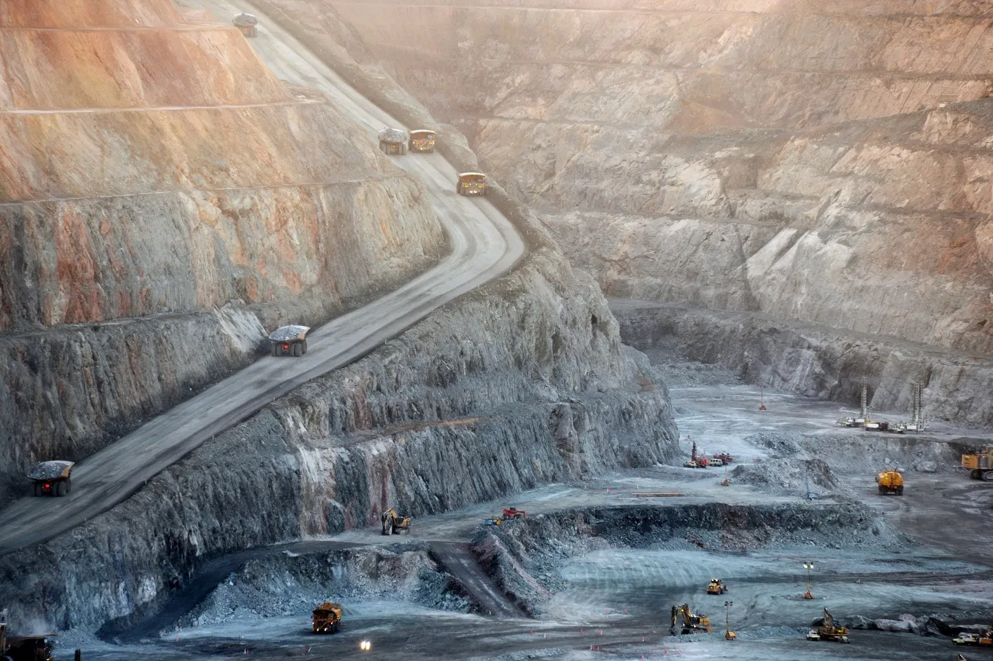Barrick's Gold Production Hopes Pinned to Year-End Recovery