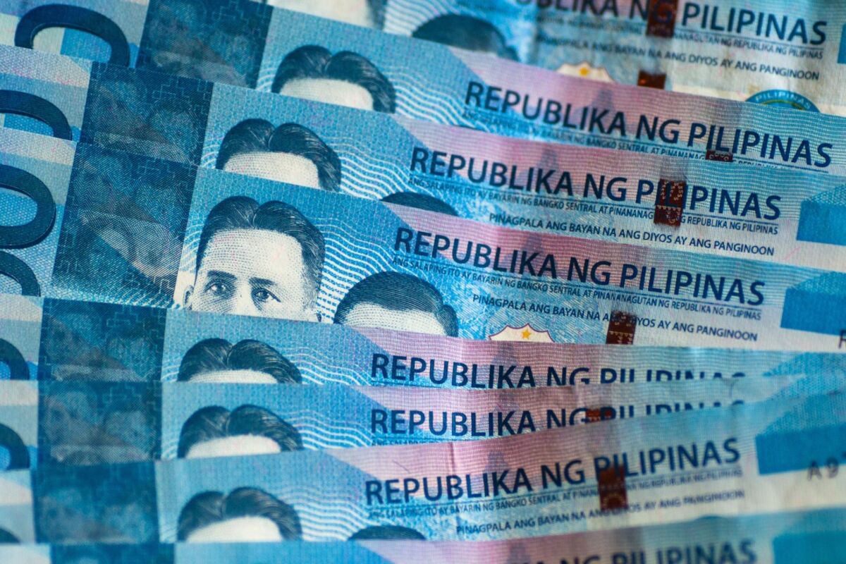 Philippine Central Bank Cuts Reserve Ratio For Second Time - Bloomberg