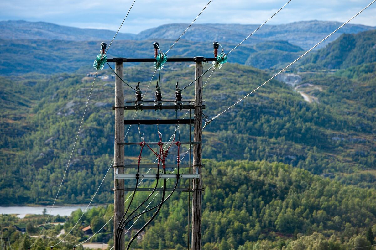 Low Hydro Stocks in Norway Risk Tighter European Power Market