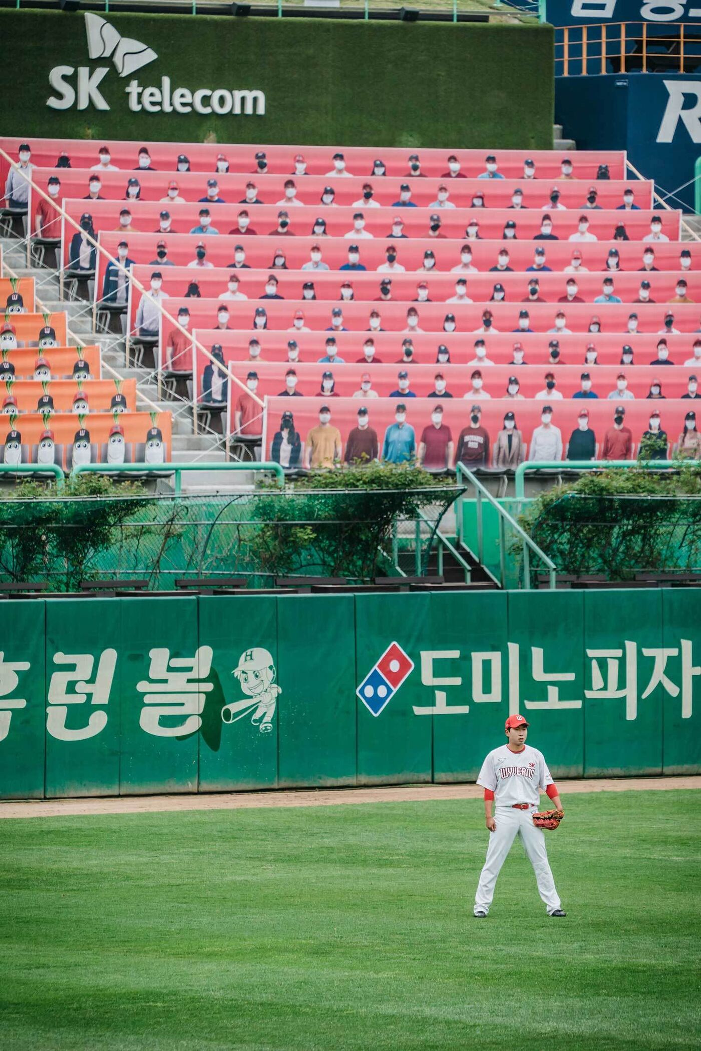 Korean baseball season begins in empty stadiums