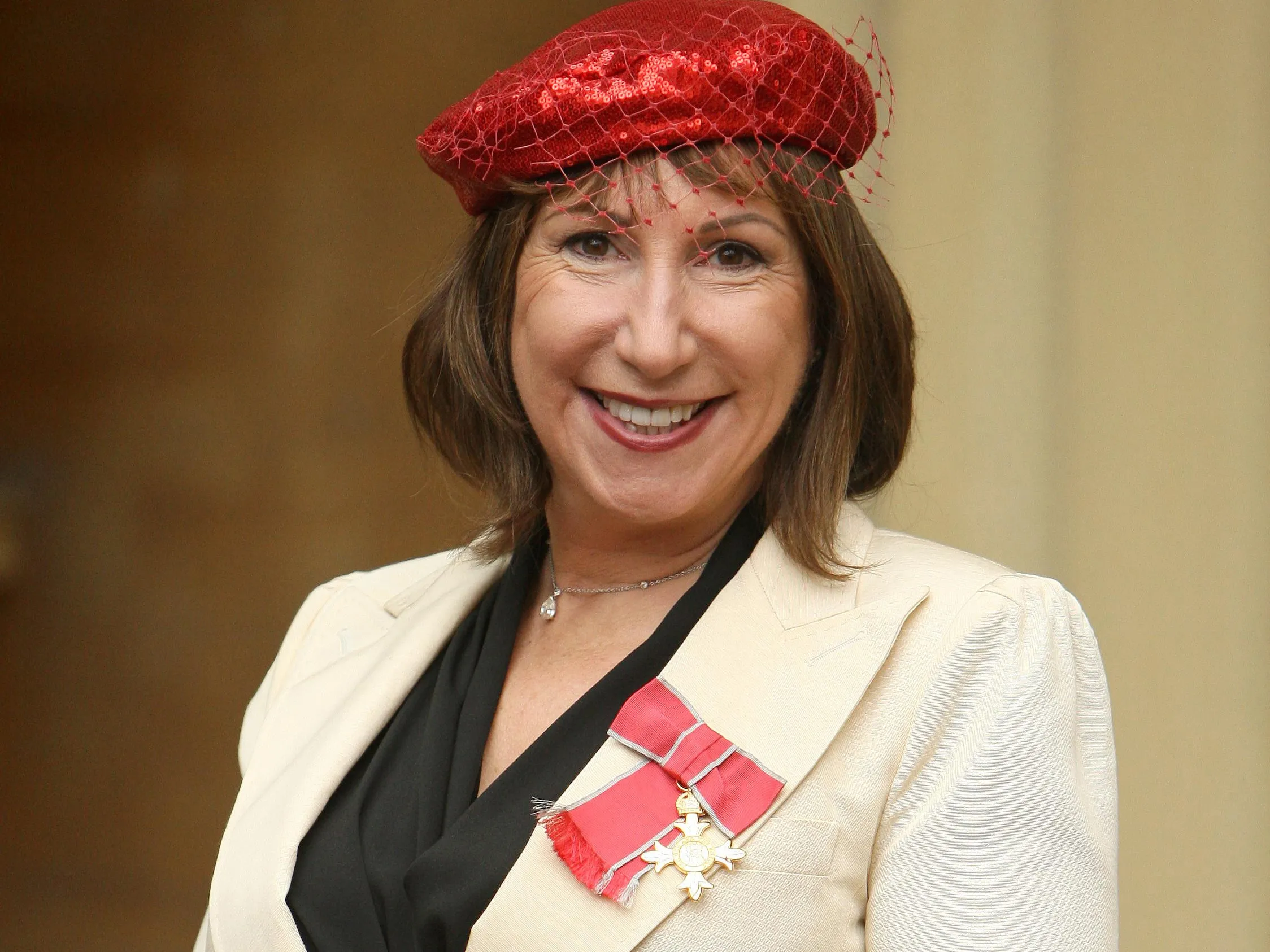 Girlfriends and Band of Gold Writer Kay Mellor Dies Aged 71 - Bloomberg