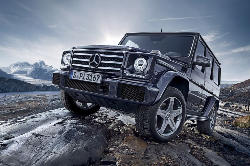 16 Mercedes Benz G65 Amg Review A 0 000 Way To Brag Bloomberg