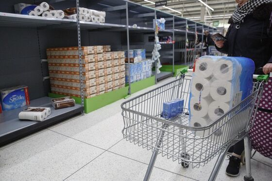 Britain’s Biggest Grocers Urge Shoppers to Stop Stockpiling