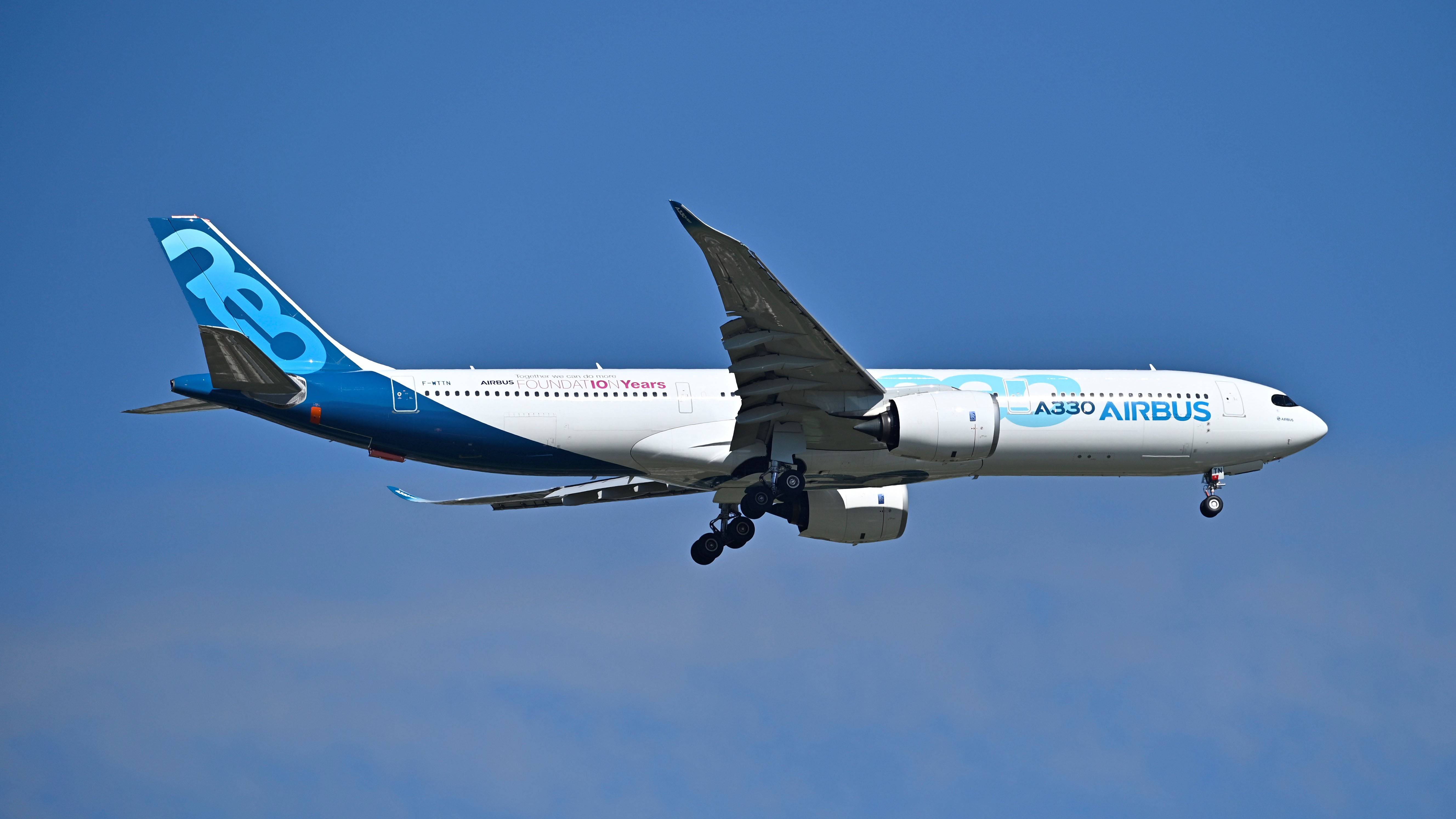エアバス、A350の生産計画を変更－ボーイングへの優位性浮き彫り