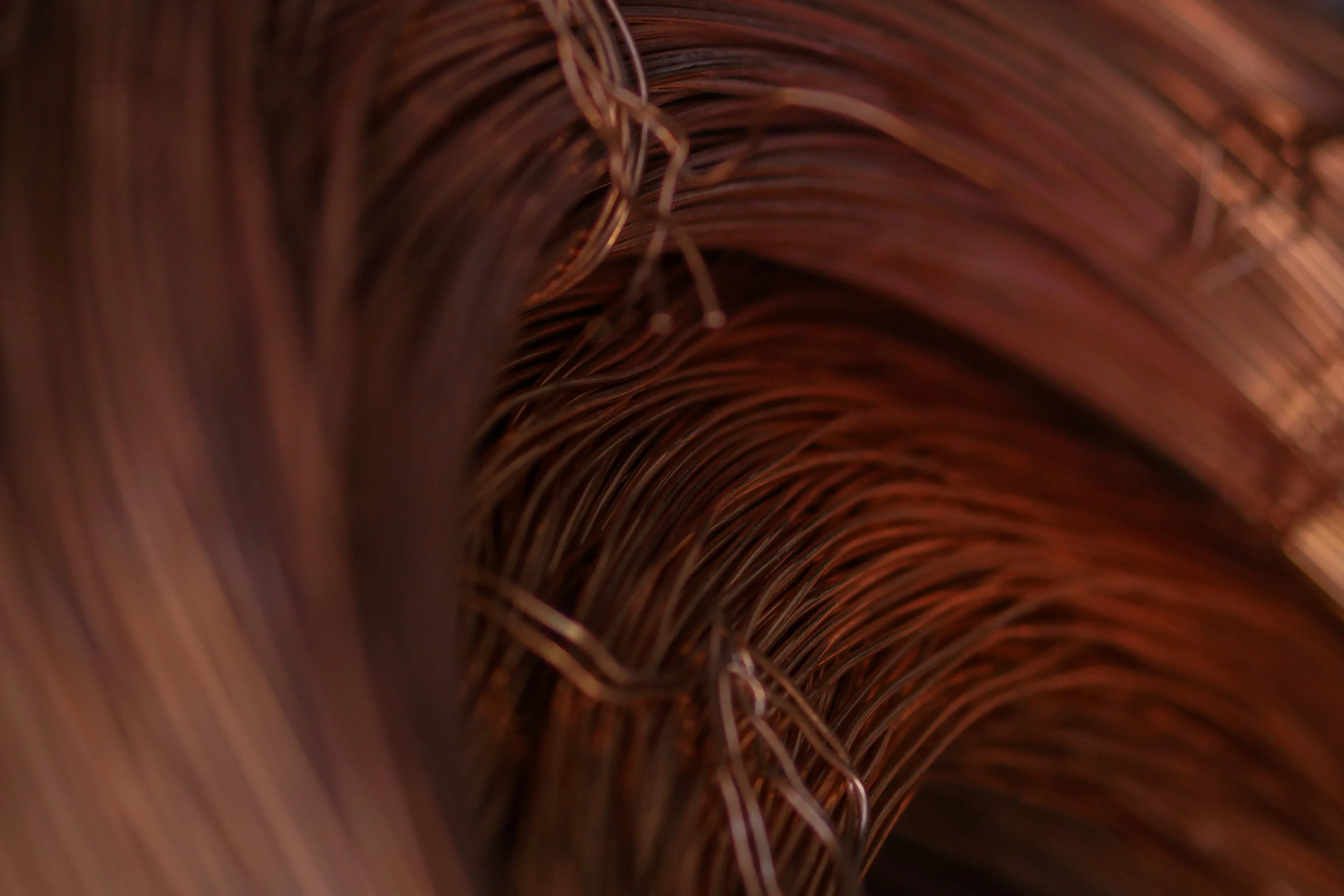 ヘッジファンドの強気な銅買い、中国景気減速に直面－国内勢と綱引き - Bloomberg