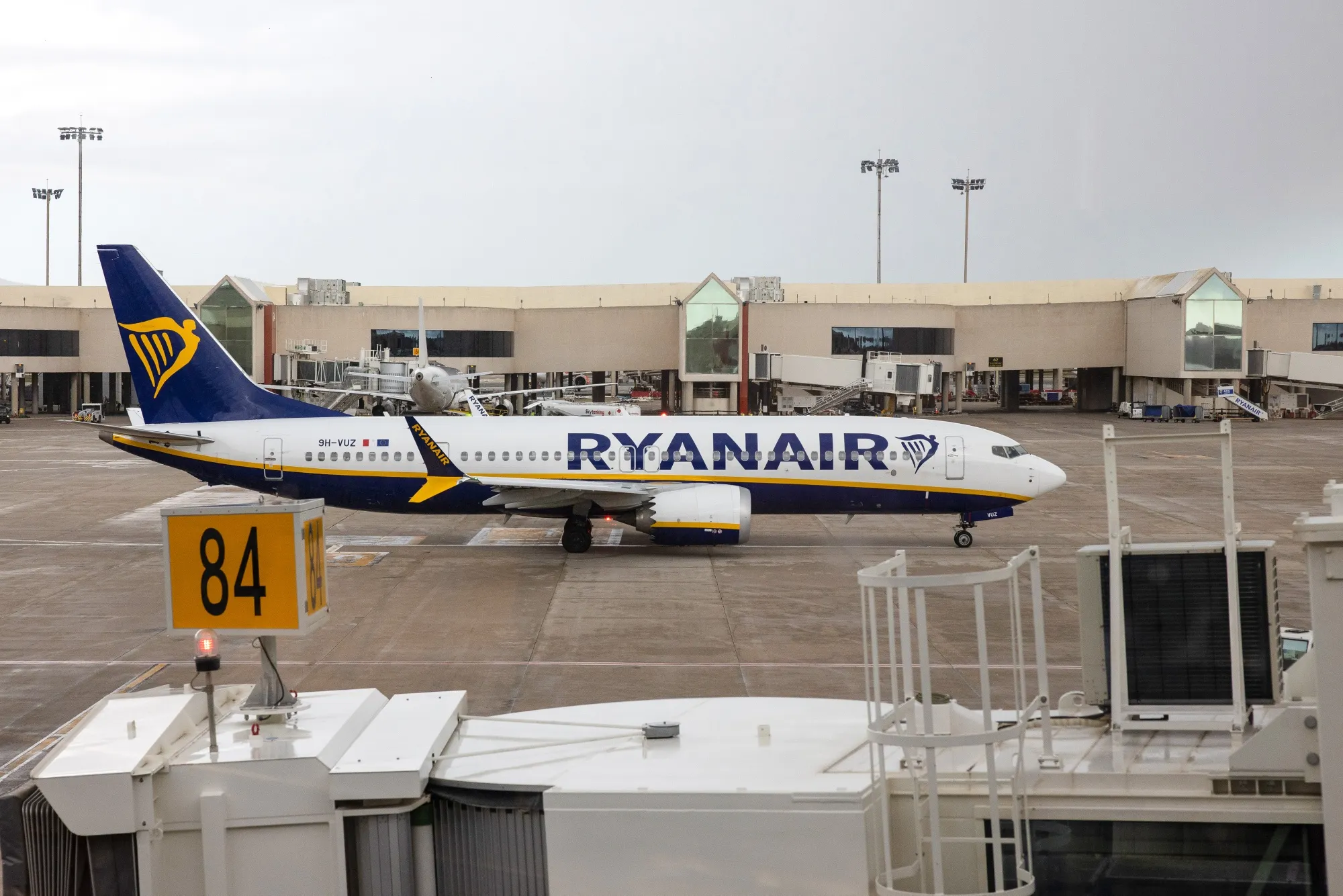 A Ryanair passenger aircraft at Palma de Mallorca Airport.