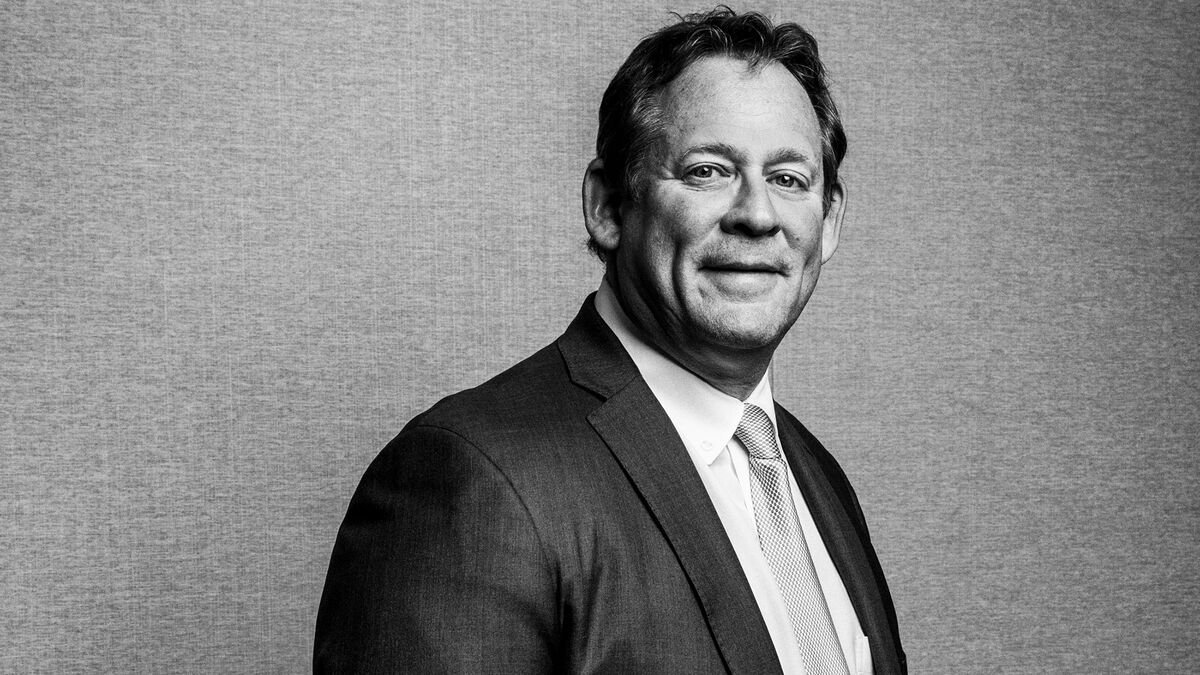 blackrock-s-rick-rieder-is-manaical-about-risk-in-32-8b-fund-bloomberg