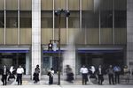 Advance in Japanese Stocks Loses Steam as Trade Concerns Linger