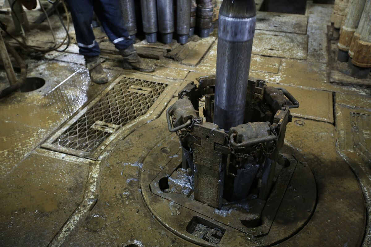 World’s Most Important Oil Benchmark Feels Strain of Pipe Crack Bloomberg