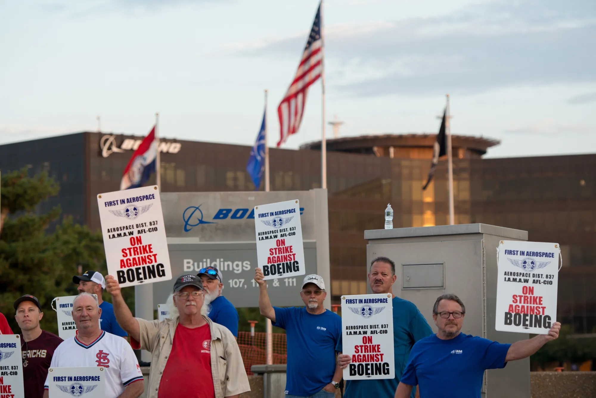 Workers picket outside the Boeing Defense, Space &amp; Security facility in Berkeley, Missouri, on&nbsp;Aug. 4.
