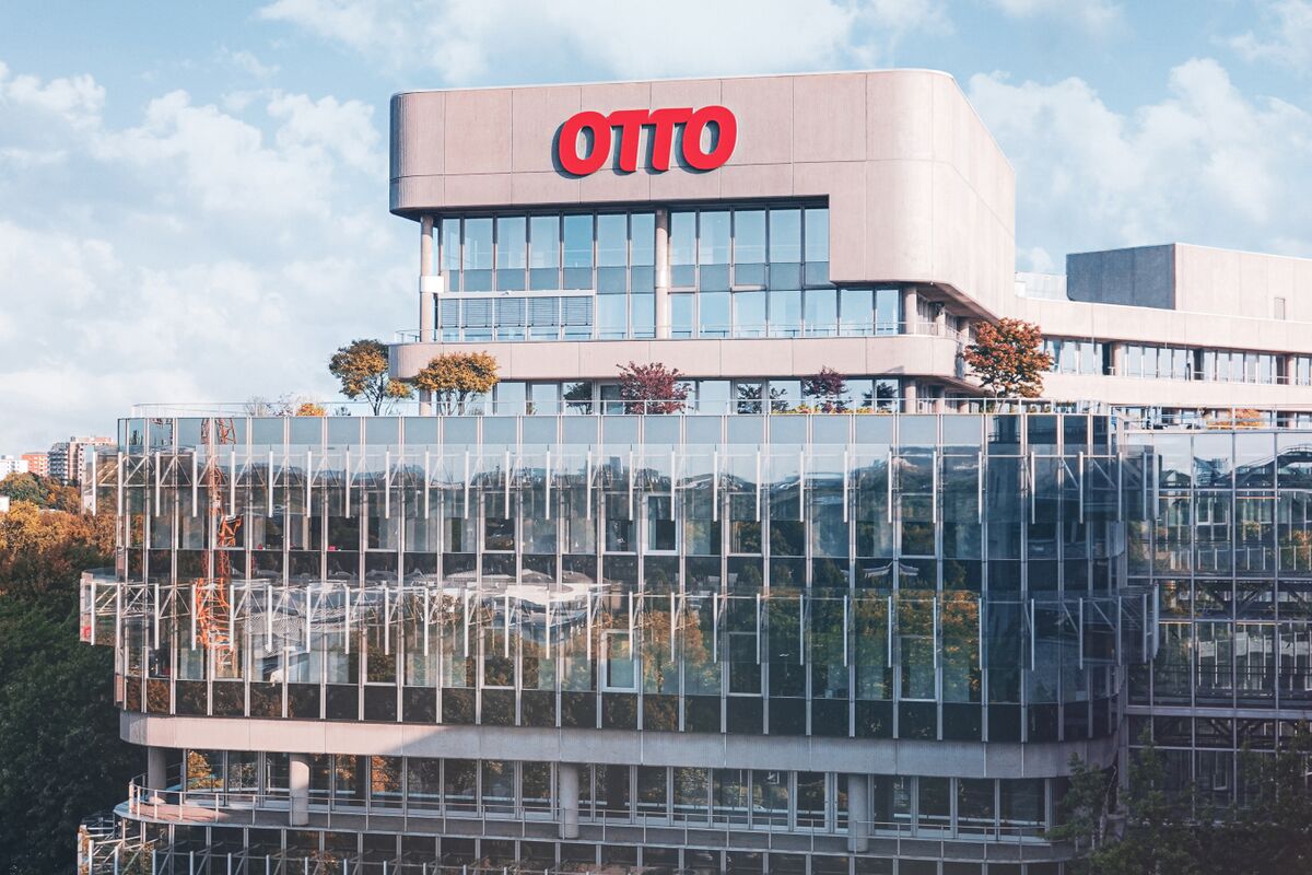 assets.bwbx.io image