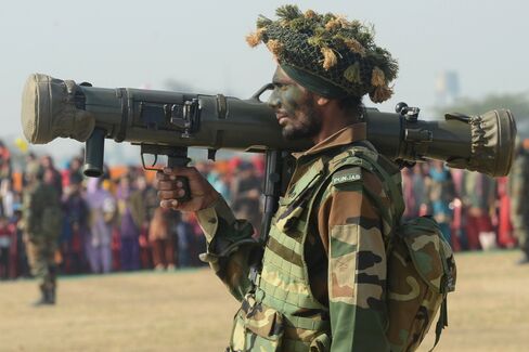 India to Reduce Defense Budget, Boost Local Weapons Production