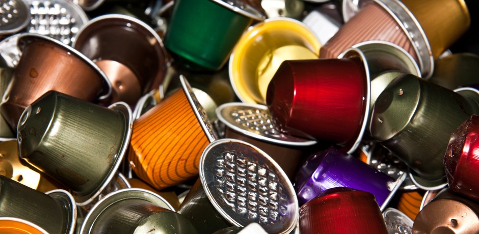 Hamburg Says 'Nein,' Bans Wasteful Single-Serving Coffee Pods - Bloomberg