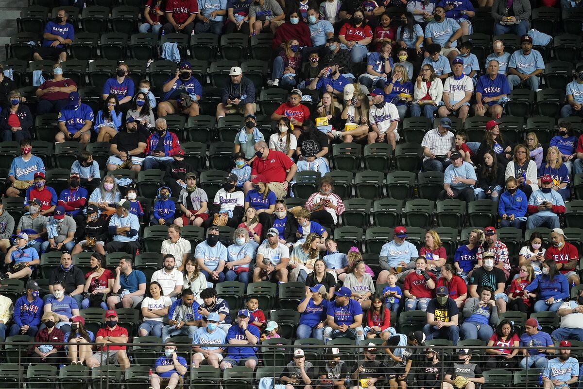 Texas Rangers Plan to Have Full-Capacity Crowds at Its Stadium