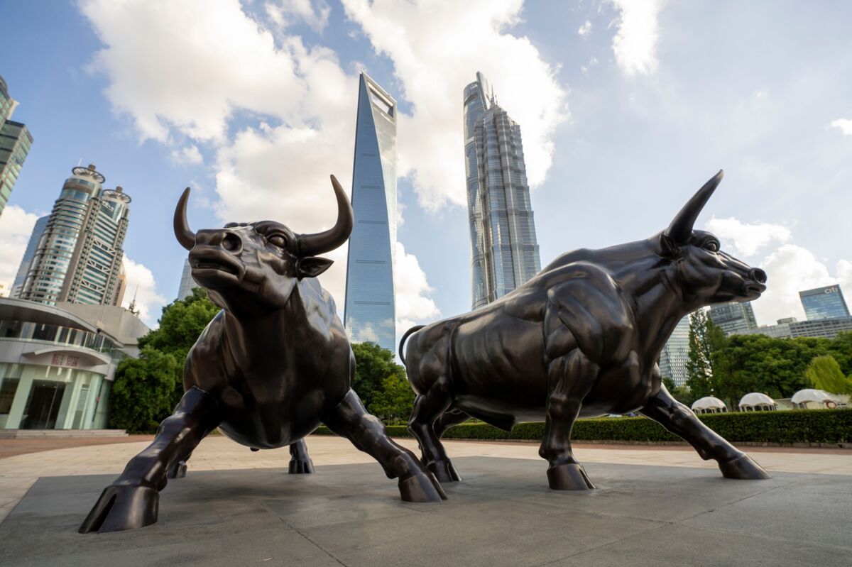 China’s $1.3 Trillion Stock Surge Intensifies Debate on Outlook