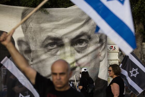 Coalition or New Vote? Israel in Nail-Biter as Deadline Looms