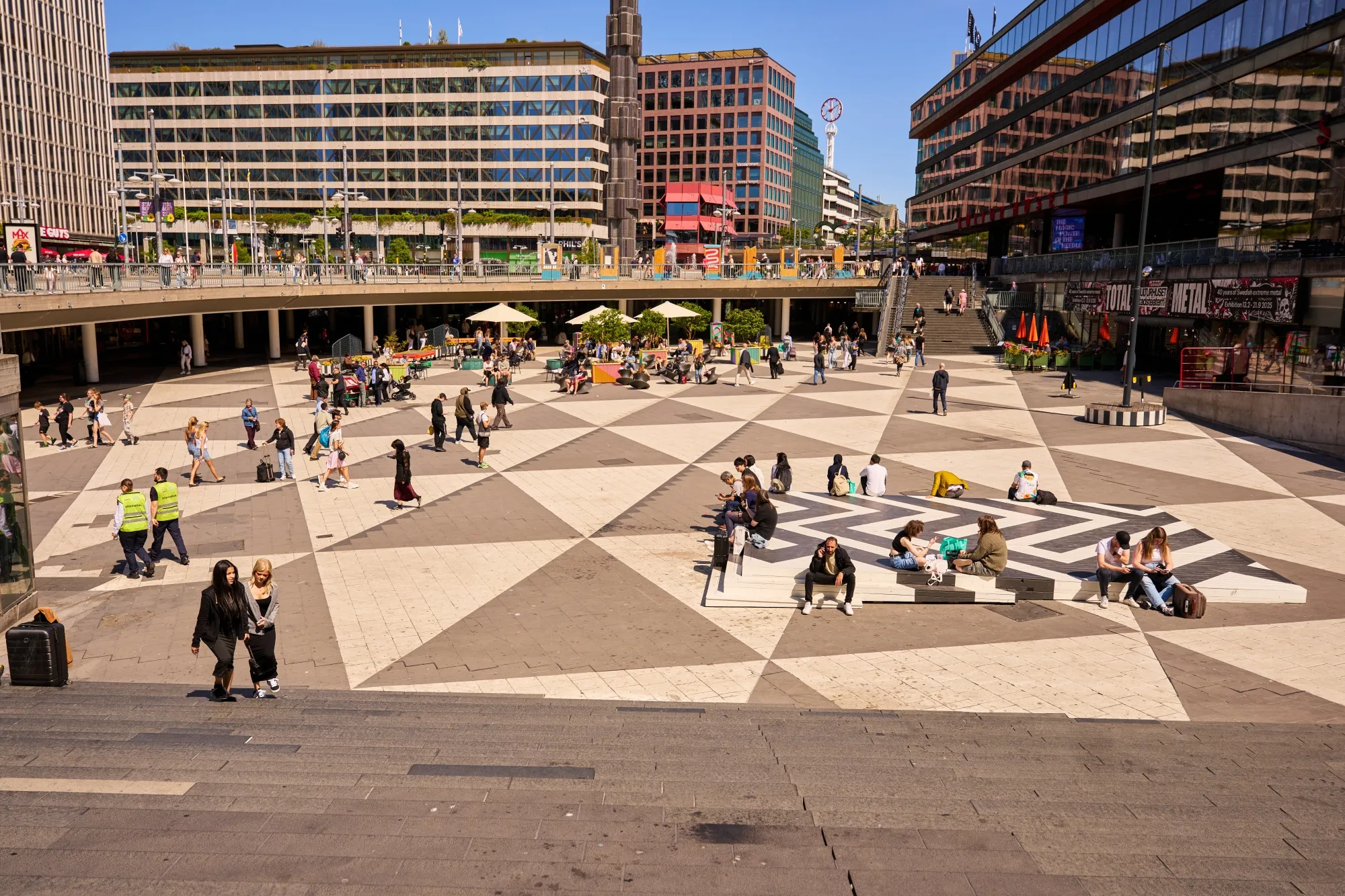 スウェーデン中銀、政策金利据え置き－年内の追加利下げ示唆 - Bloomberg