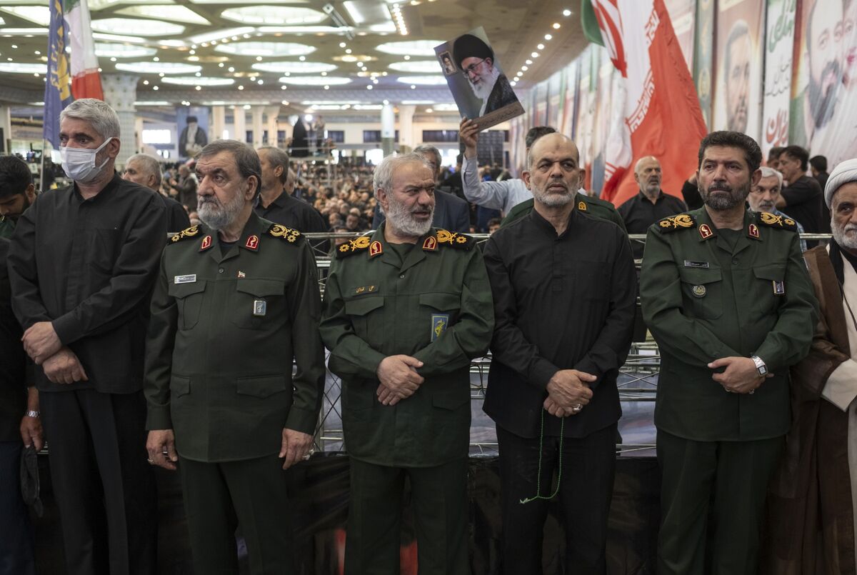 Iran’s Military Elite Emerges From War Bruised and Emboldened