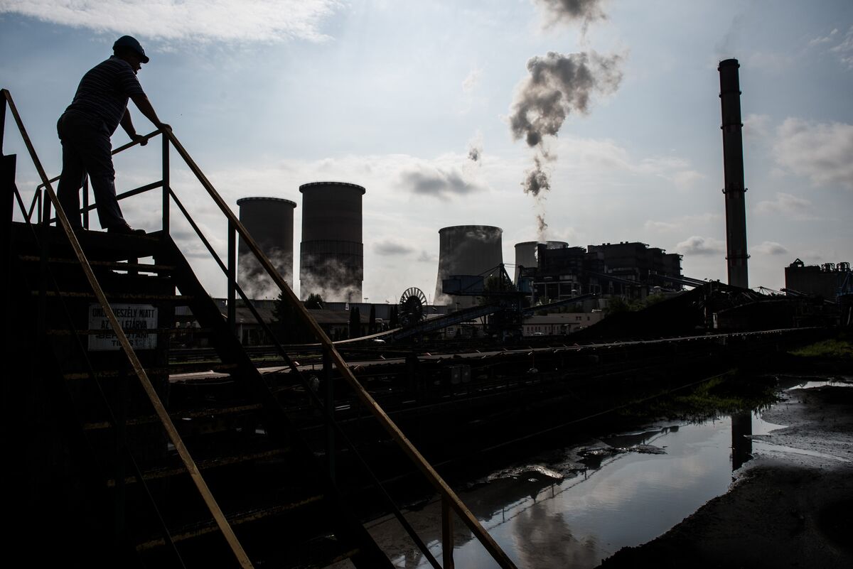 Global Bankers Spurn Trump’s Pleas to Keep Making Loans for Coal