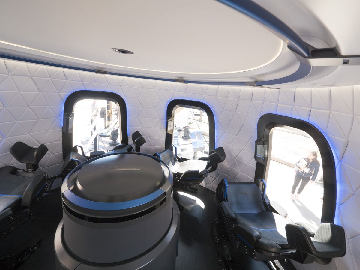 Blue Origin Auctions Seat On Bezos Rocket For 28 Million Bloomberg