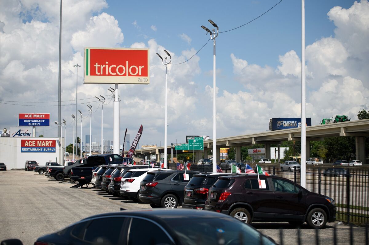 Tricolor’s Sudden Downfall Renews Fear of Subprime Consumer Pain