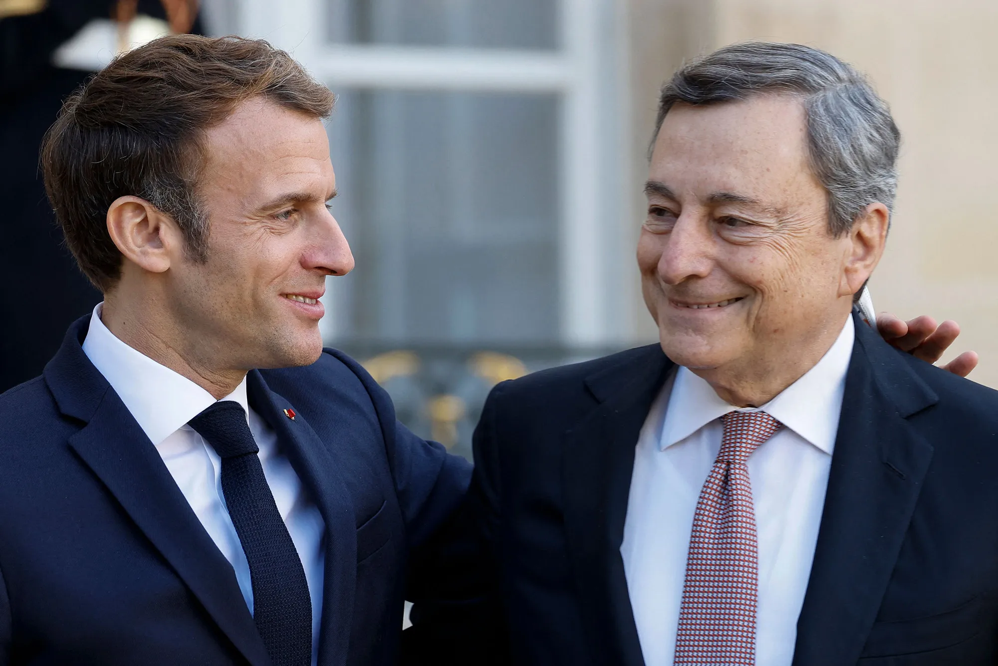 Emmanuel Macron, left, and&nbsp;Mario Draghi