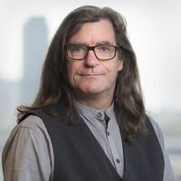 headshot of Mark Gilbert 