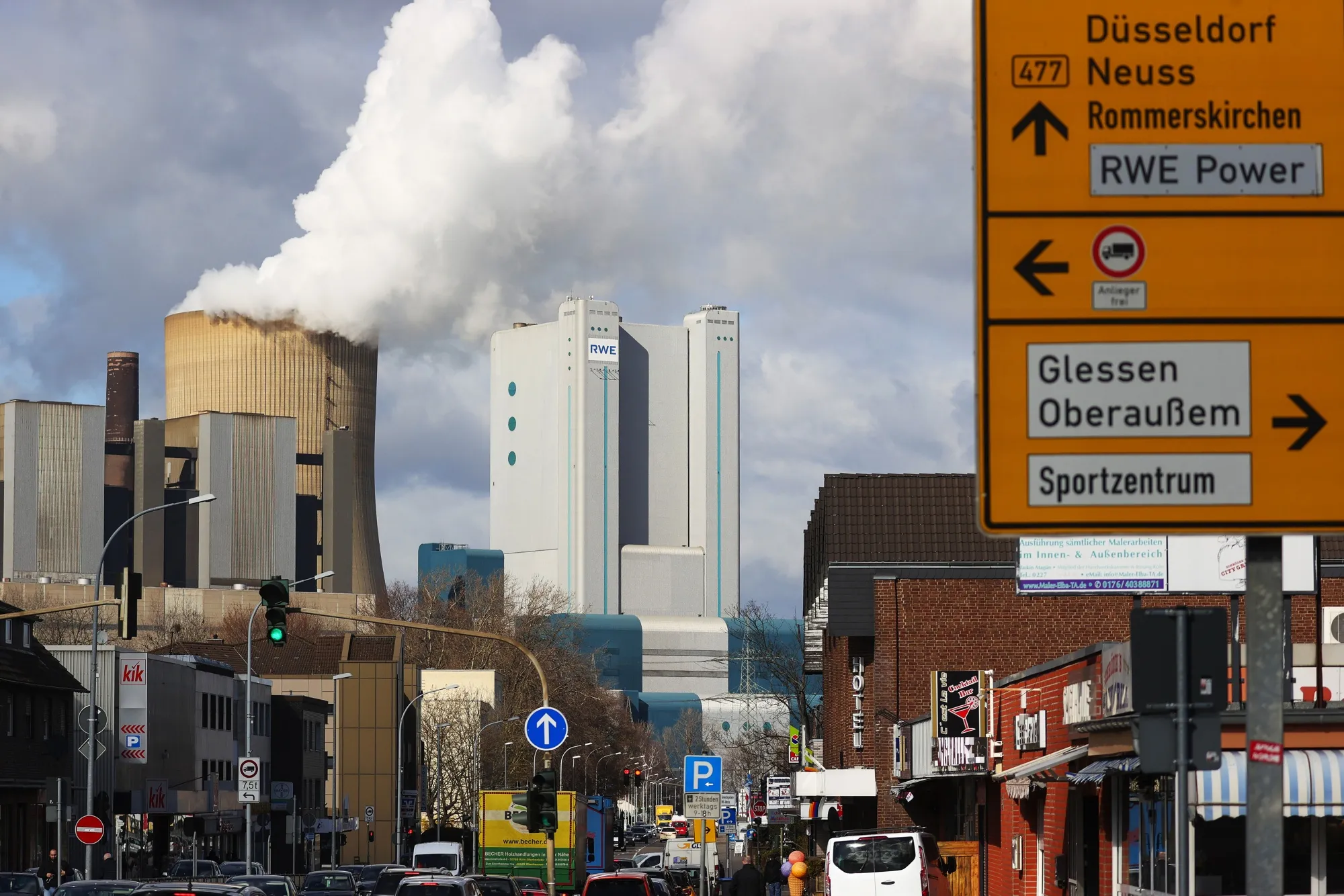 RWE AG Windfarm And Lignite Mining Ahead of Earnings