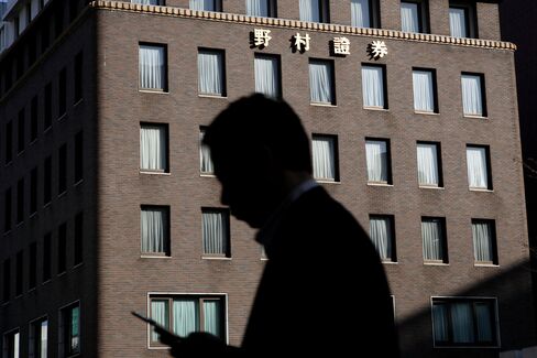 Nomura Said Fully Cooperating With Insider-Trading Probe