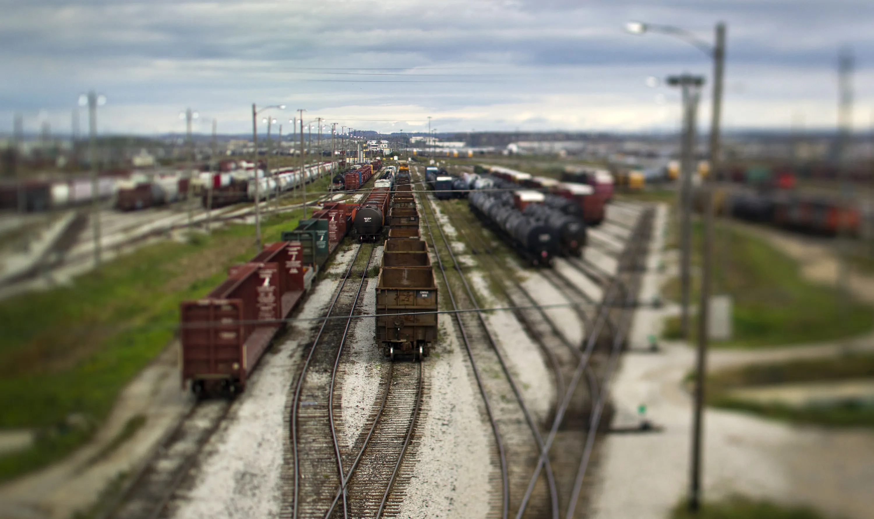 Canadian National Railway Co. and Canadian Pacific Railway Ltd. must move as much as 465,000 tons a week through at least March to avoid fines.
