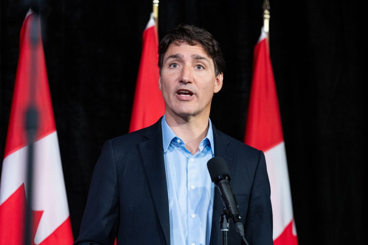 Trudeau Faces Growing Resignation Pressure from MPs