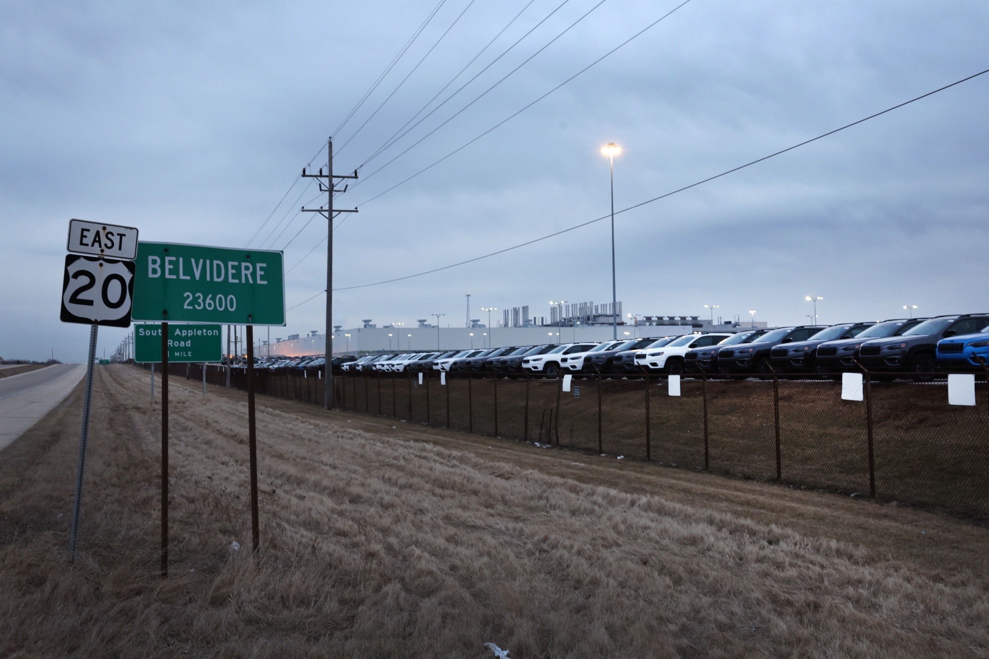 UAW Strike Latest: Stellantis Says Union Nixed Illinois Plant Offer ...