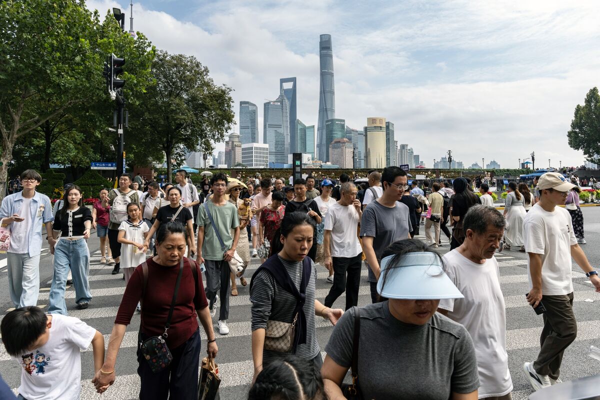 Chinese Economic Slowdown Worsens With Growth Weakest in a Year