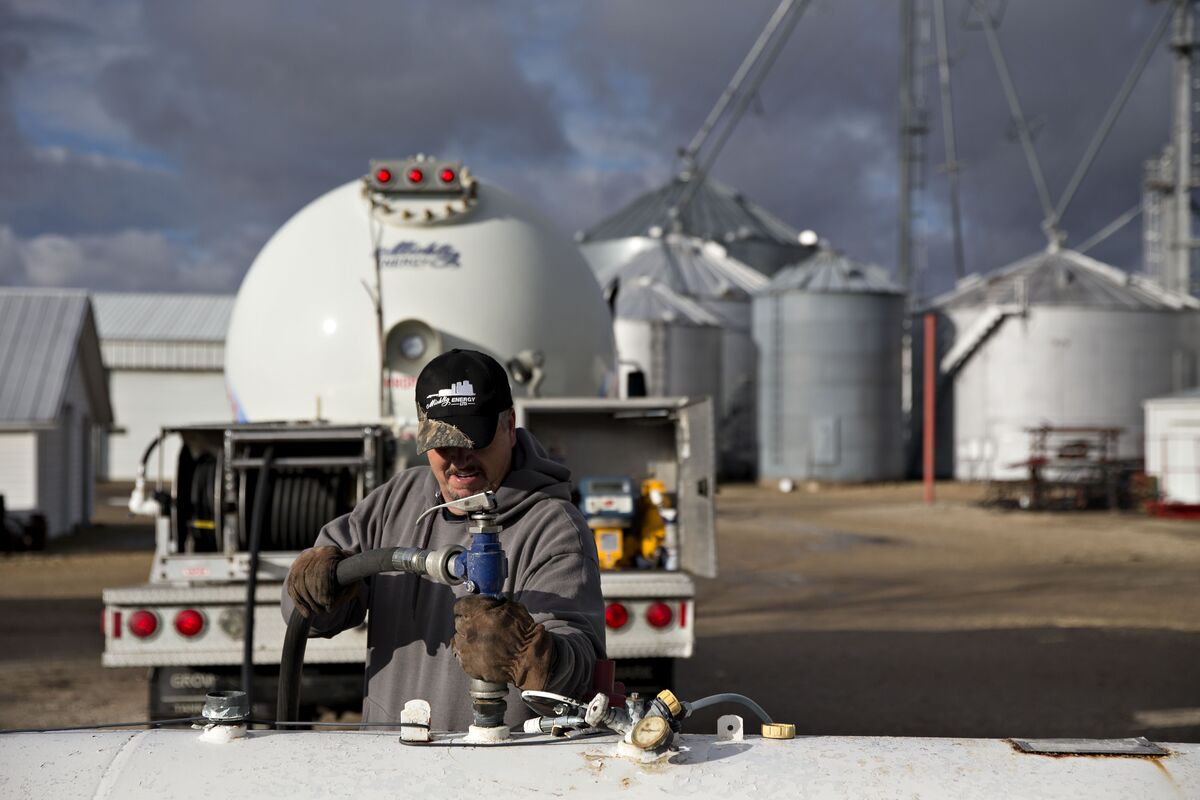 US Heating Cost Forecast Nearly Doubles as Fuel Stocks Tighten Bloomberg