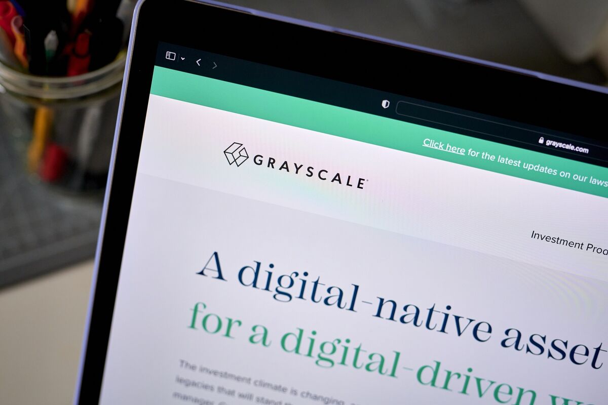 Crypto Asset Manager Grayscale Shows Revenue Drop in IPO Filing