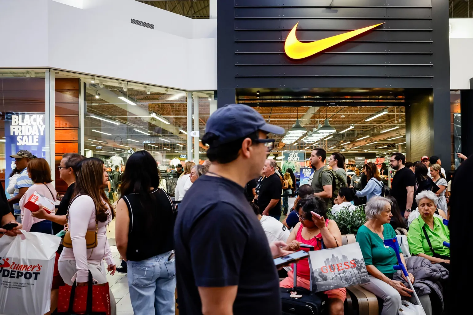 Shoppers In Miami On Black Friday