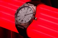 relates to Watchmakers Turn to the Unloved ’80s for a New Batch of Reissues