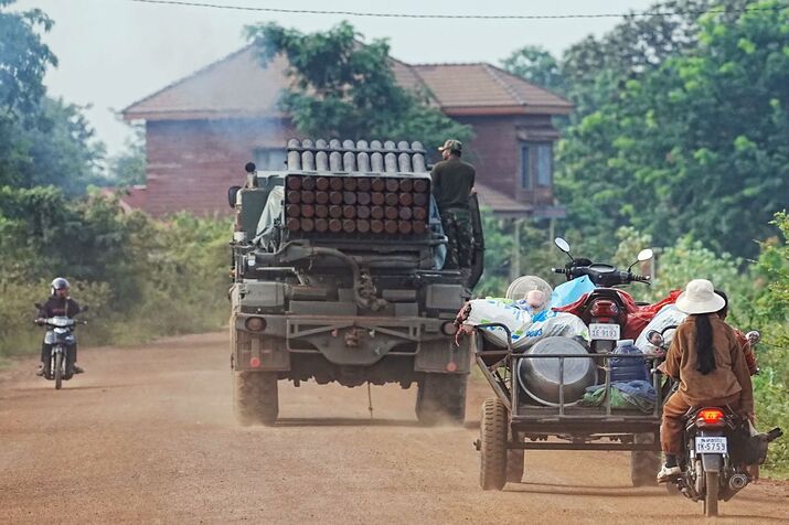 Thailand Warns of War With Cambodia as US, China Urge Calm