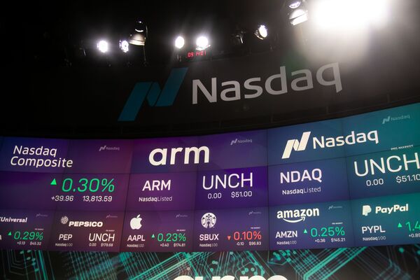 Arm Whipsaws in Second Day of Trading After 25% Jump in Debut