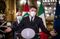 Il presidente Sergio Mattarella sta dialogando con i partiti politici