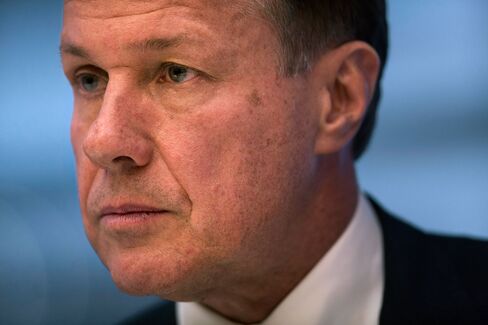 Zurich’s CEO Under Pressure to Bid for RSA as Profit Shrinks