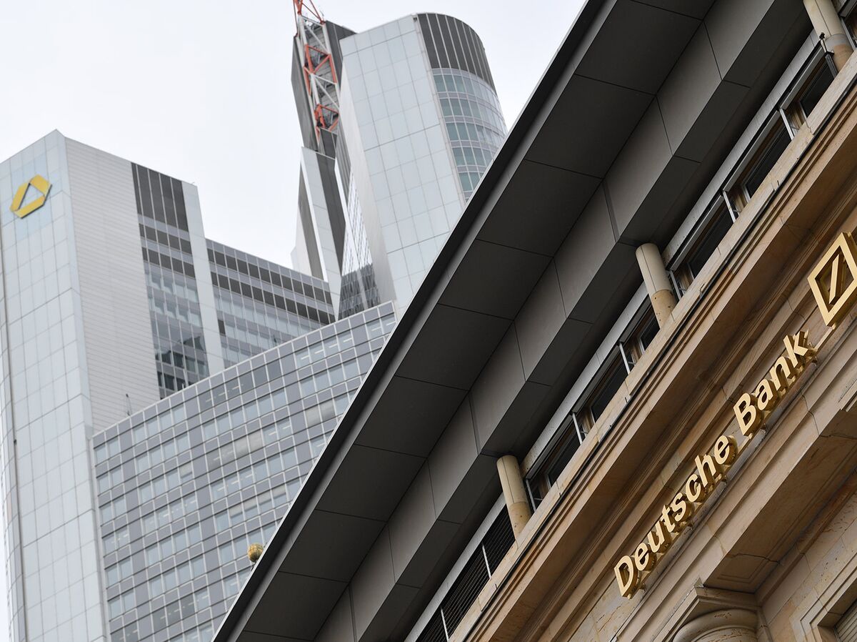 Deutsche Bank Sees Commerzbank Merger By Mid Year Bloomberg
