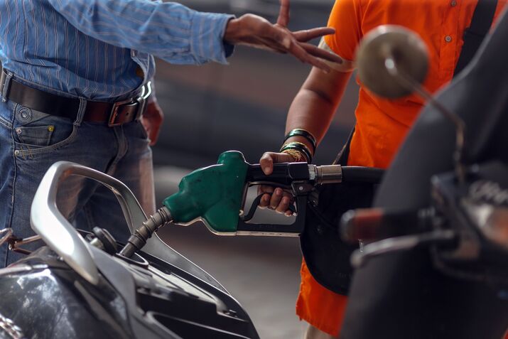Petrol Stations in Mumbai As India Truckers Call Off Strike After Talks With Modi Government