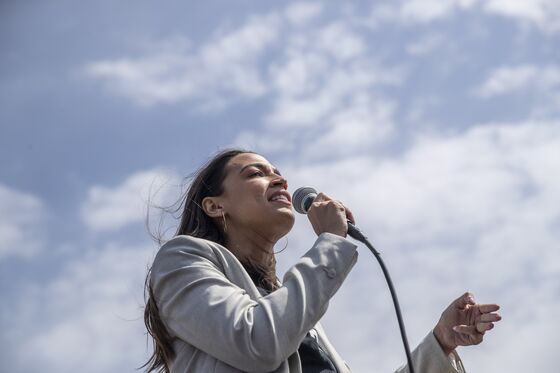 'She Should Be Primaried': AOC Takes Sinema to Task for Filibuster Stance