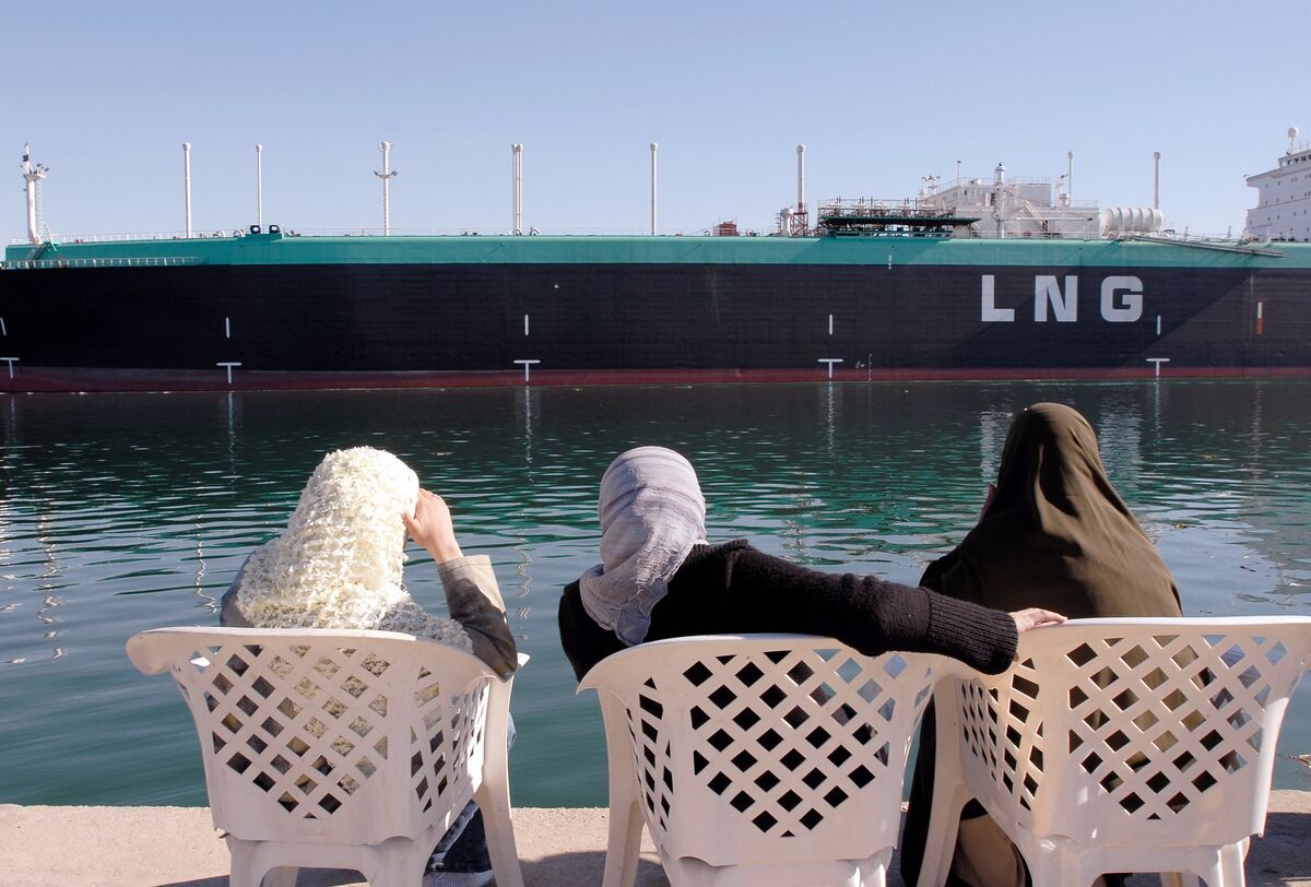 
                            Egypt Seeks Last-Minute LNG Cargoes to Meet Demand This Month