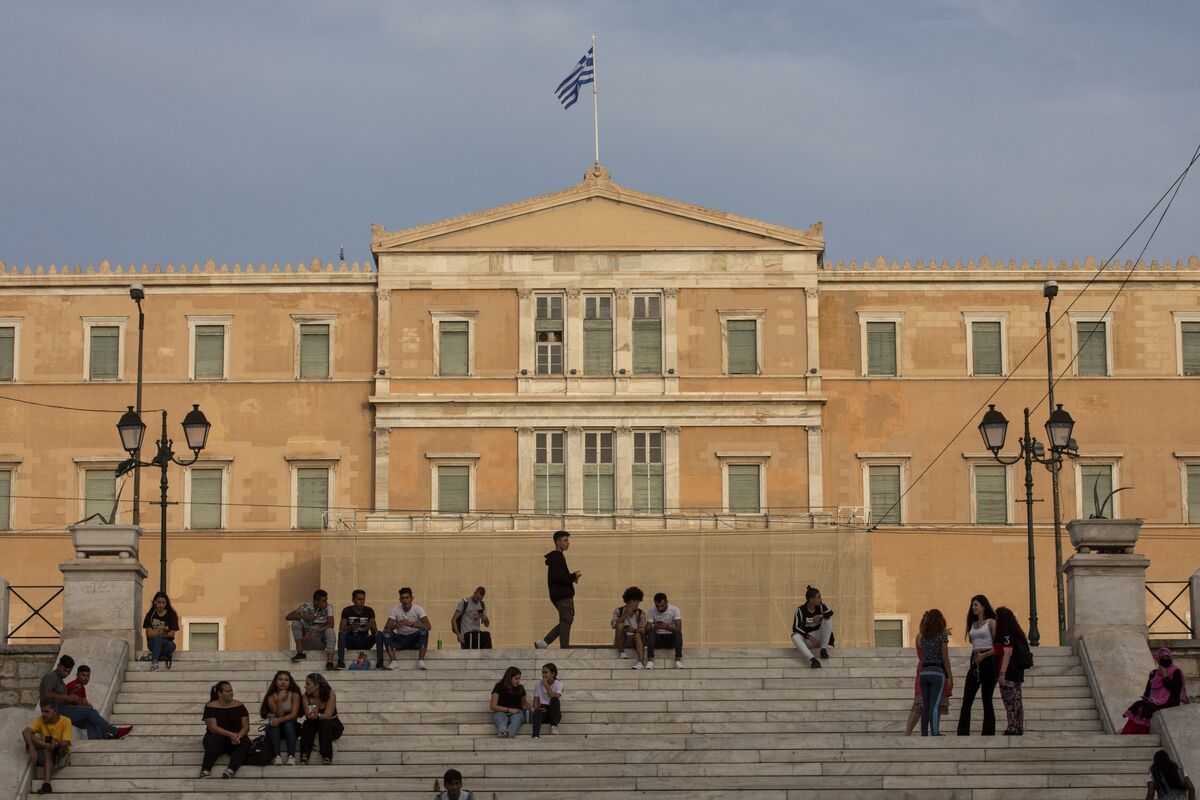 Greek Fiscal Plan Sees Budget Surplus Exceeding Target in 2026