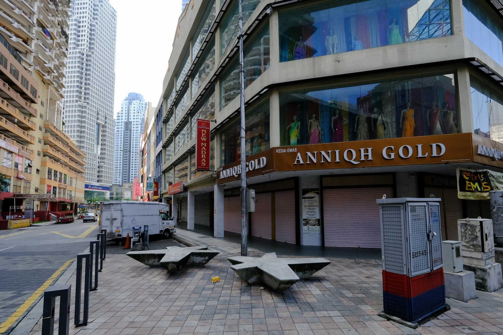 Stores&nbsp;closed on a deserted street in Kuala Lumpur, June 1.&nbsp;