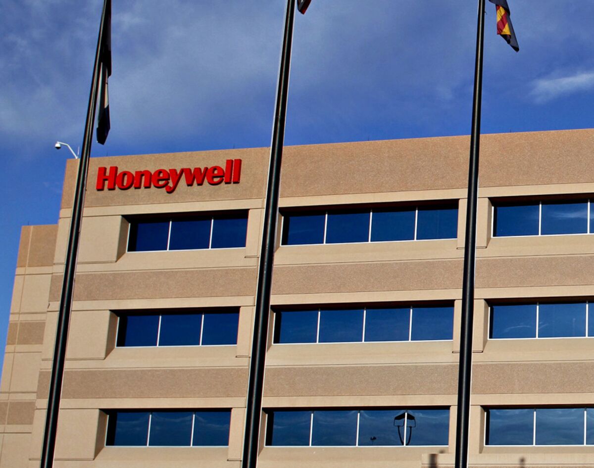 Honeywell Chided By Spun Off Car Unit Running Low On Cash Bloomberg