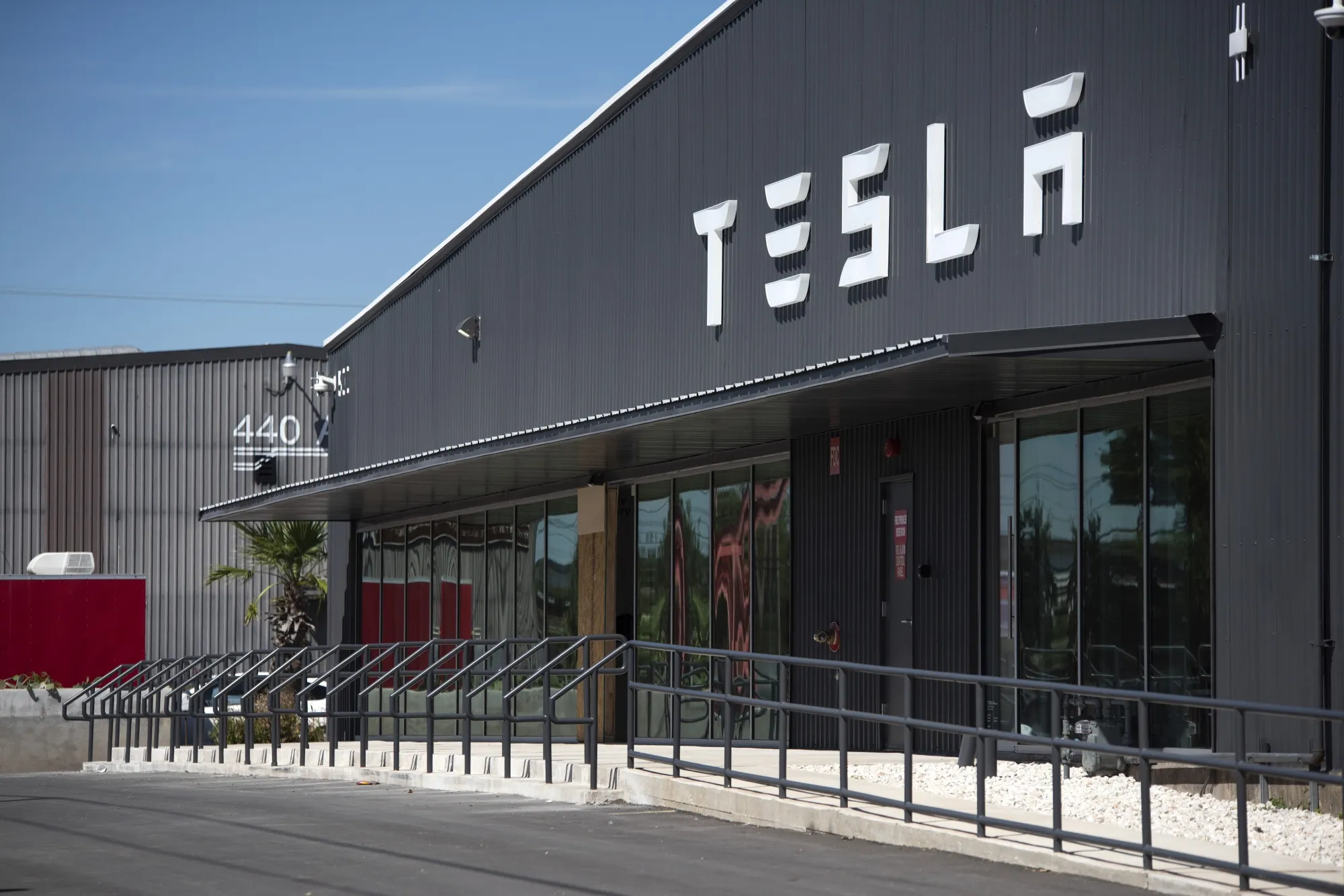 Outside the new Tesla South Austin showroom&nbsp;in Texas.