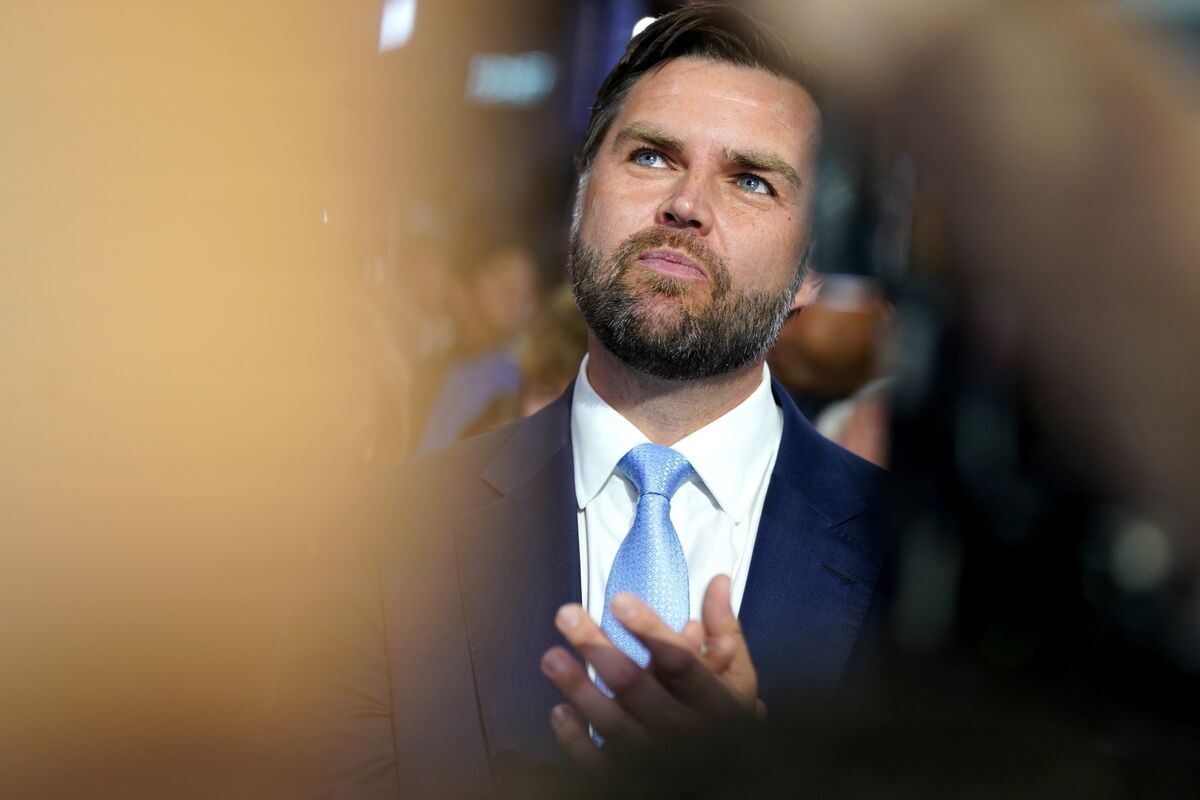 Trump VP Pick Vance Says China Is the ‘Biggest Threat’ to US - Bloomberg